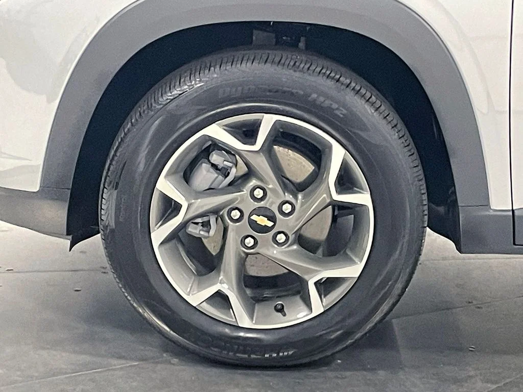 Used 2025 Gray Chevrolet LT image 35