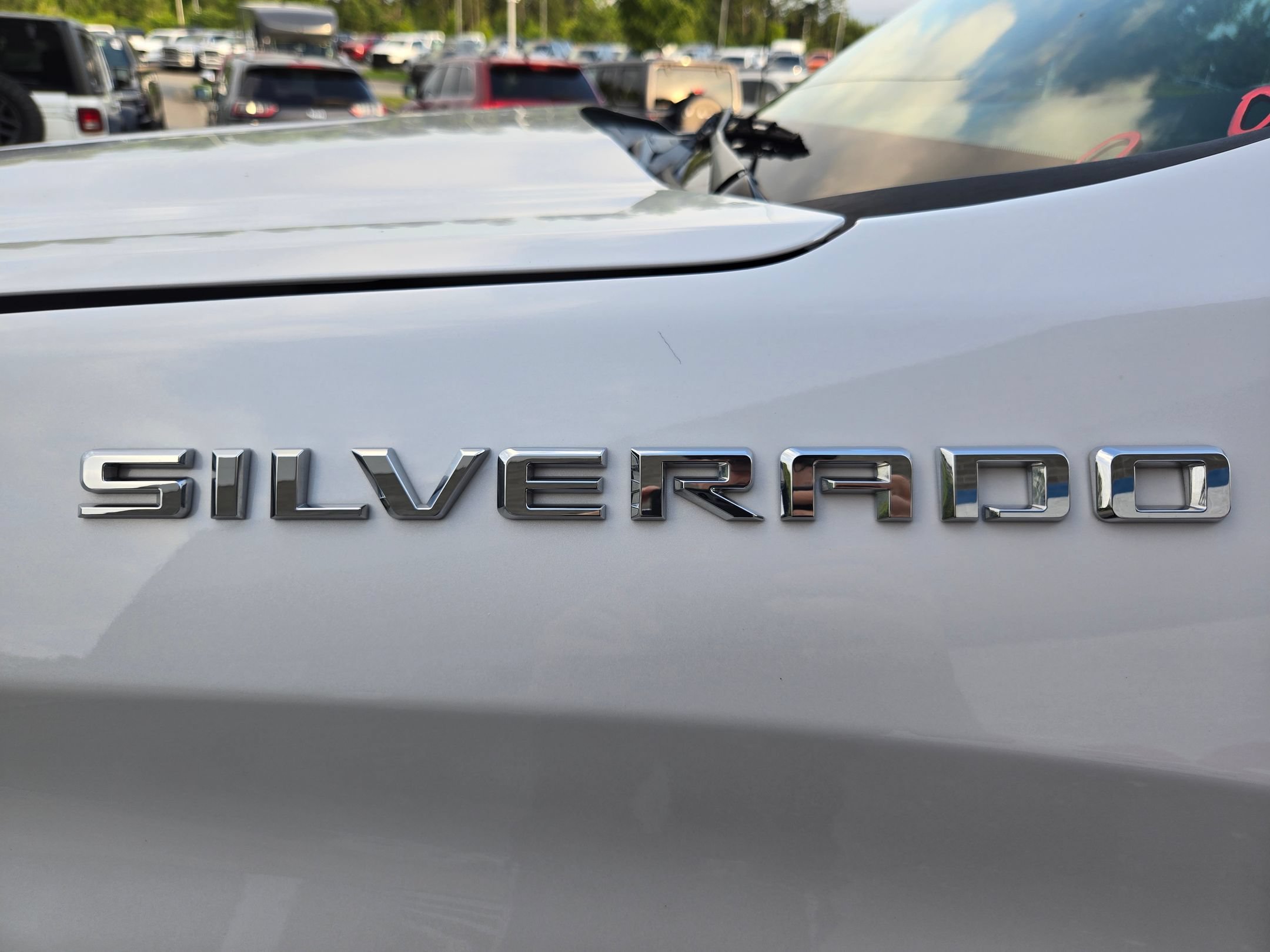 Used 2022 Iridescent Pearl Tricoat Chevrolet RST image 37