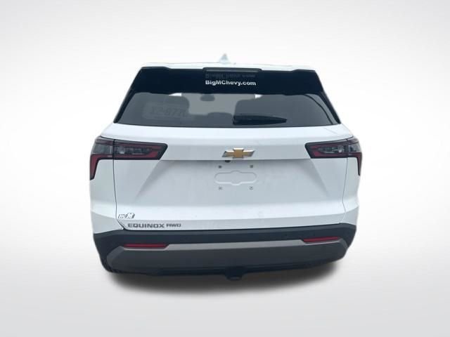 Used 2025 White Chevrolet LT image 4