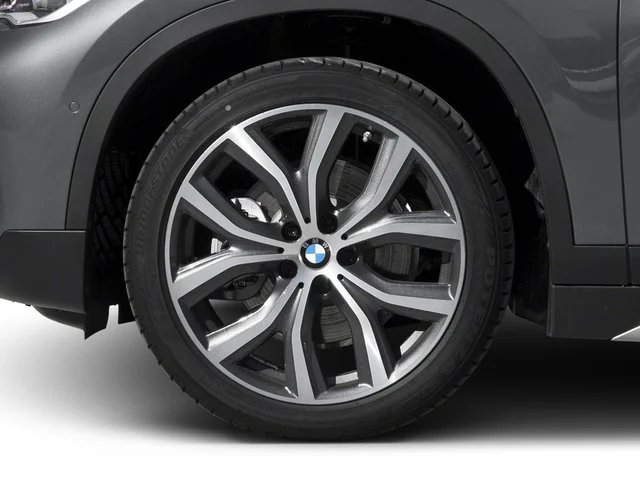 Used 2017 Alpine White BMW xDrive28i image 11
