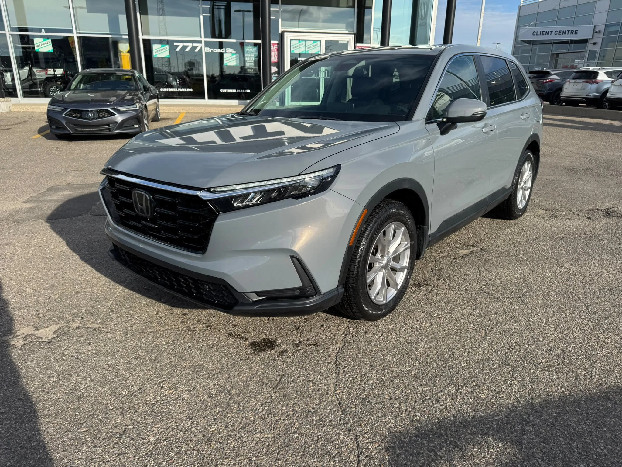 Certified Used 2023 Gray Honda EX-L image 3