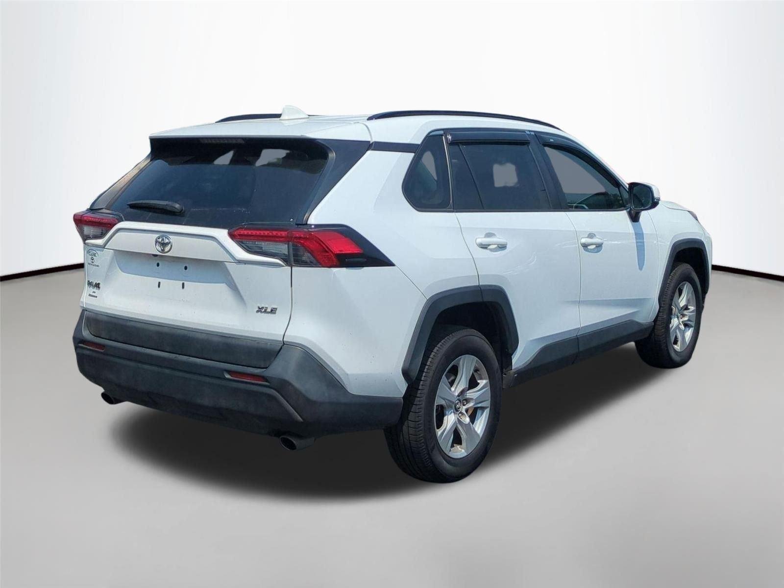 Used 2020 Super White Toyota XLE image 12