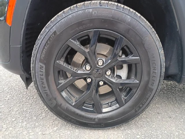 Used 2026 Black Jeep Altitude image 22