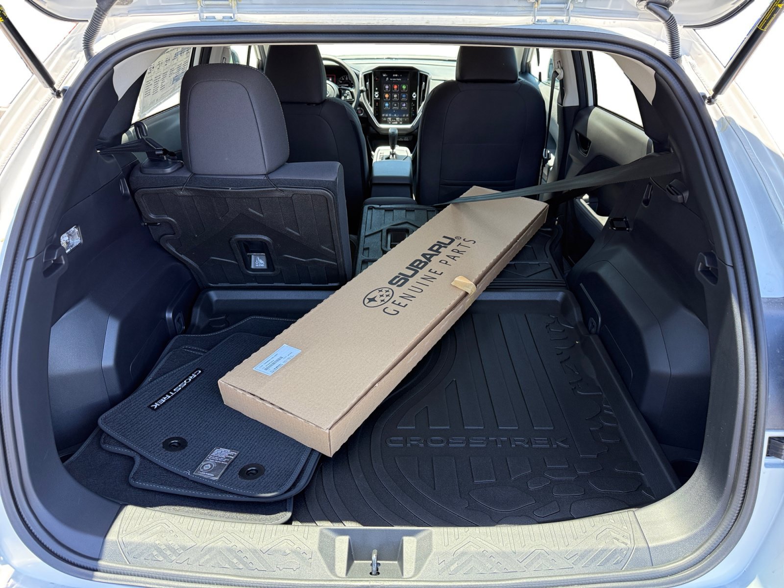 New 2026 CRYSTAL WHITE PEARL Subaru Premium image 17