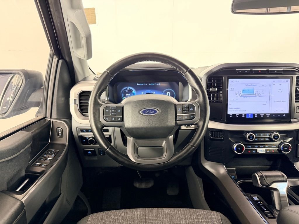 Certified Used 2023 Silver Ford XLT image 15