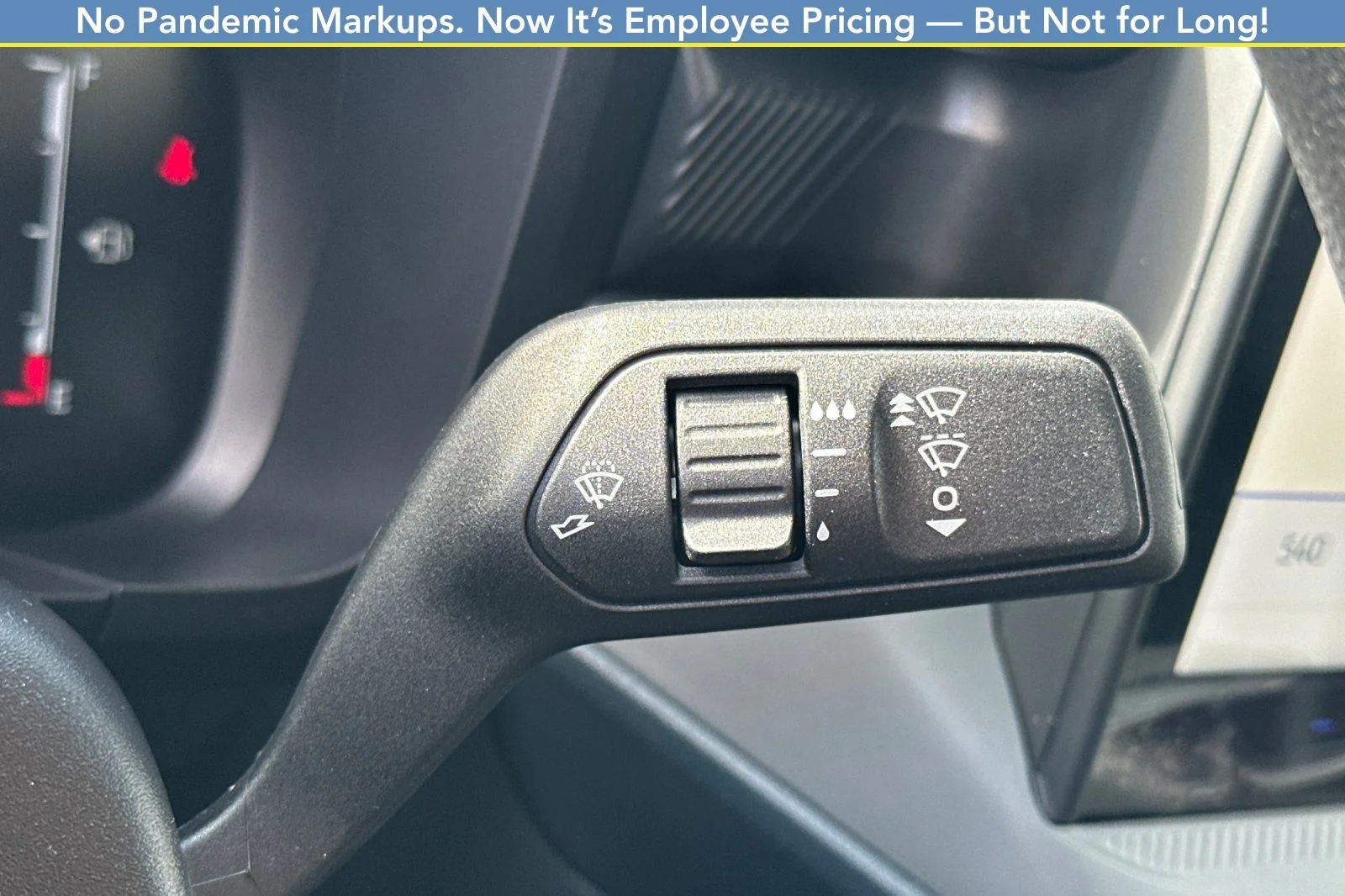2025 Ford Maverick XL - Photo 28