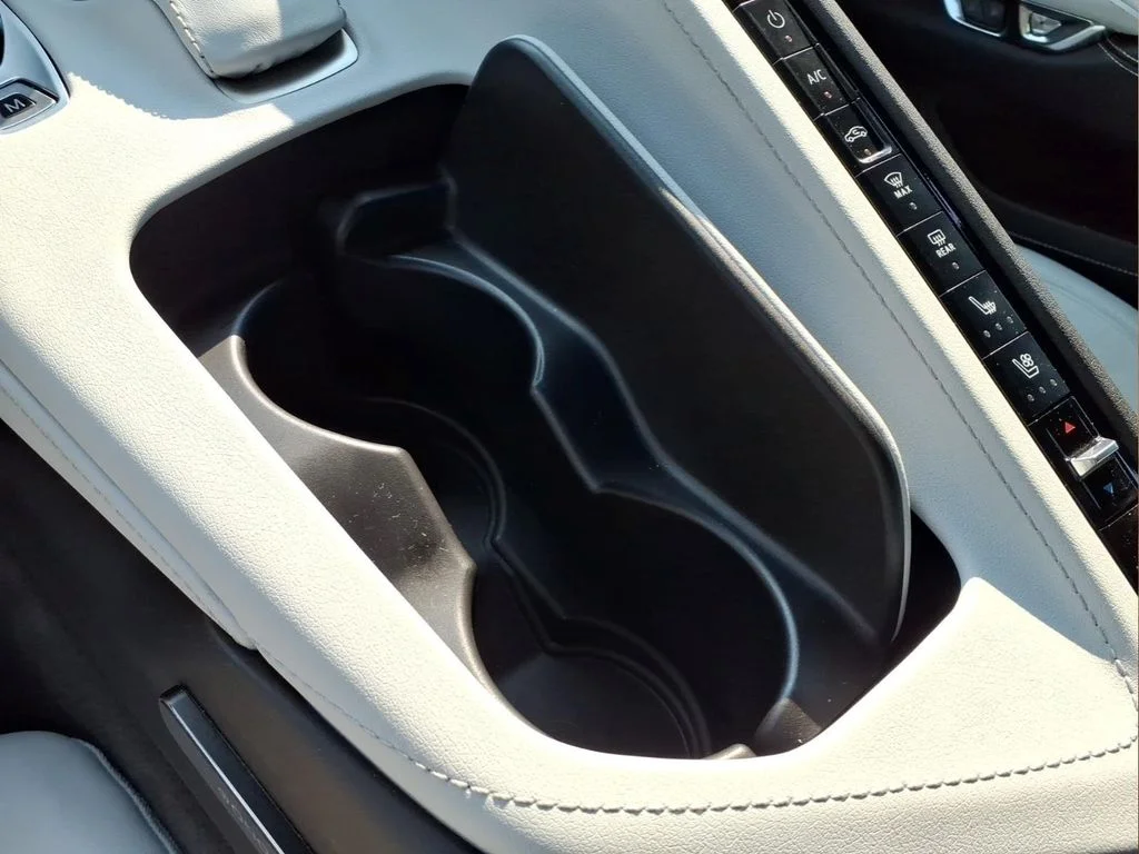 Used 2020 White Chevrolet Stingray image 6