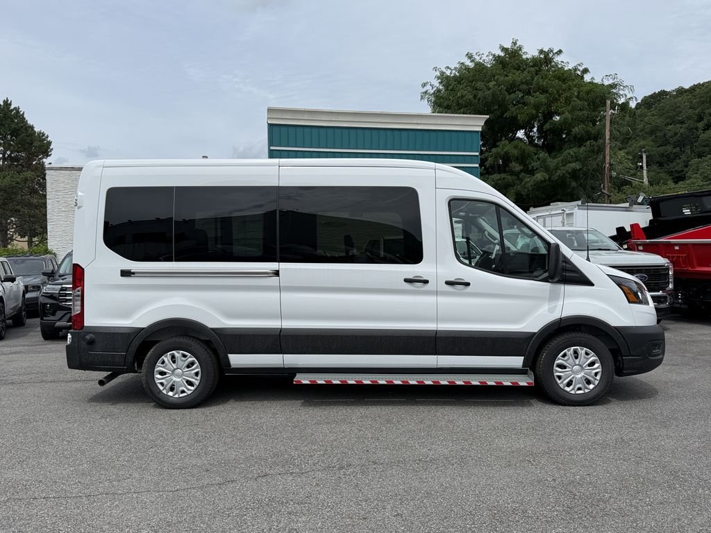 New 2026 Oxford White Ford Passenger Van XL image 3