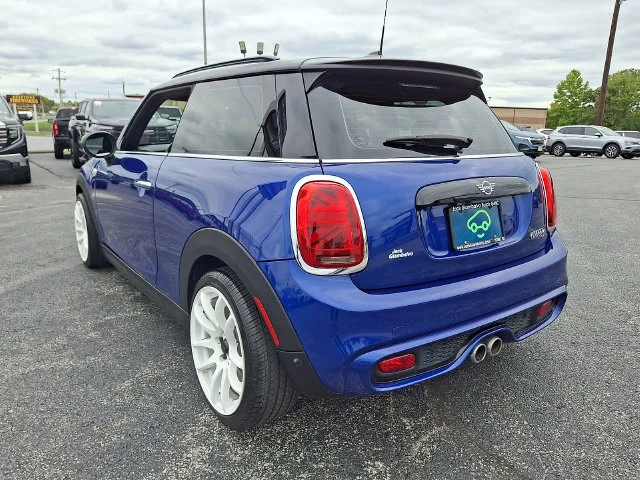 Used 2020 Blue MINI Signature image 4