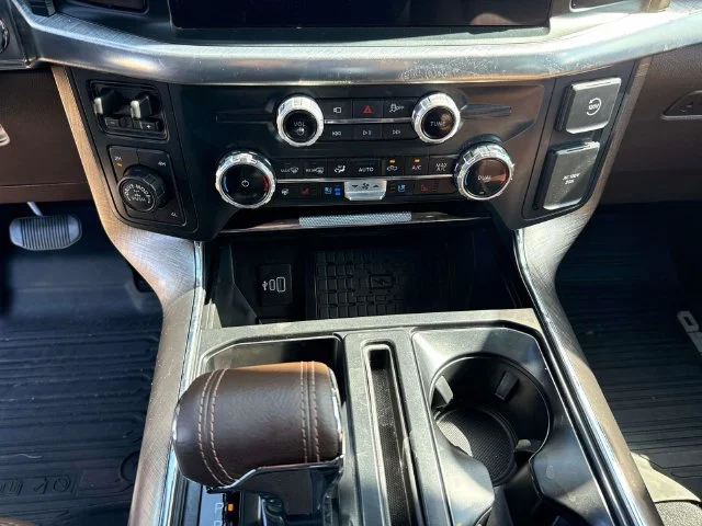 Used 2025 White Ford King Ranch image 41