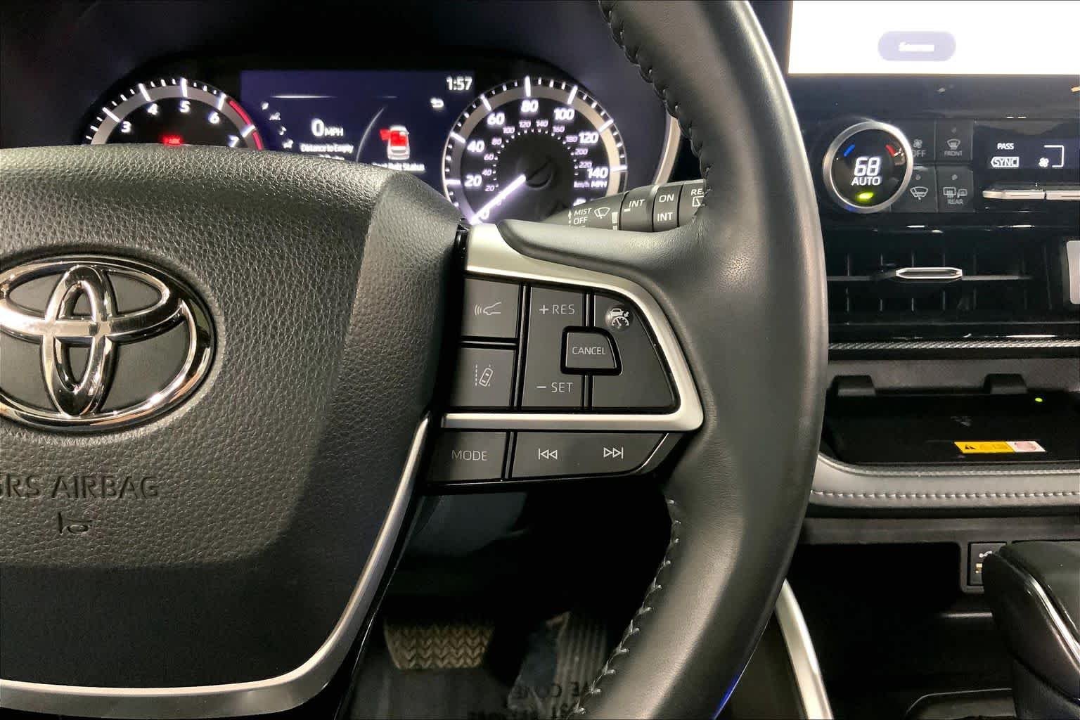 Used 2023 Wind Chill Pearl Toyota XSE image 25