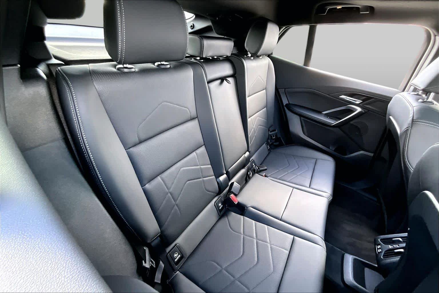 Used 2025 Black Sapphire Metallic BMW xDrive28i image 18