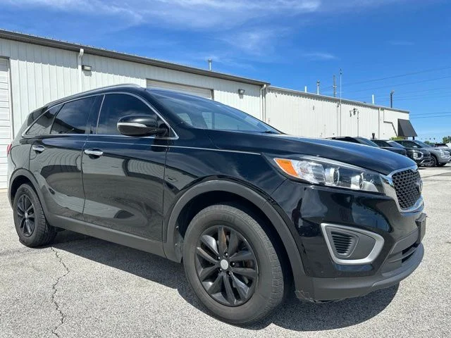Used 2016 Black Kia LX image 11