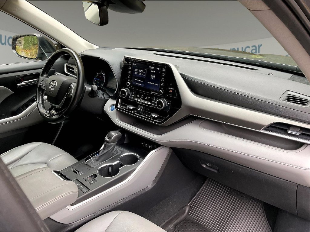 Used 2021 Magnetic Gray Metallic Toyota XLE image 14