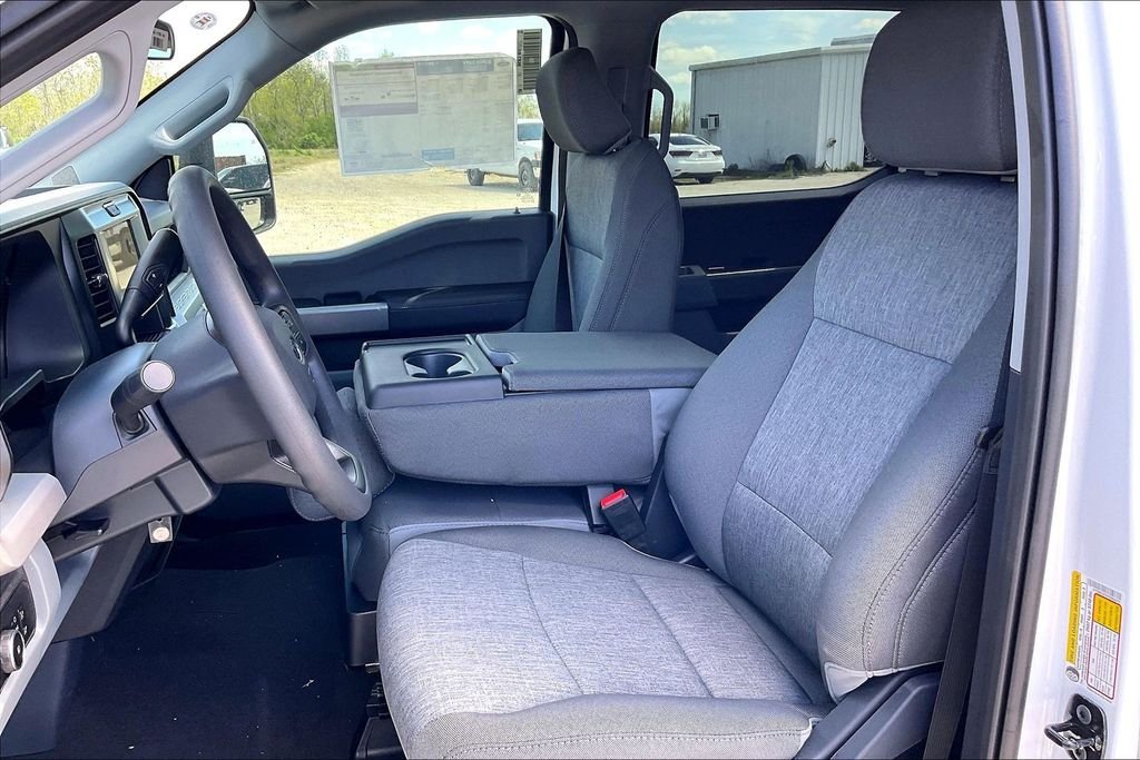 New 2026 Ford Super Duty F-350 XL 4D Crew Cab