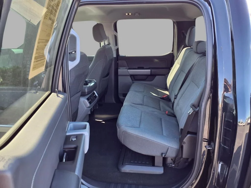 Used 2024 Black Ford XLT image 24