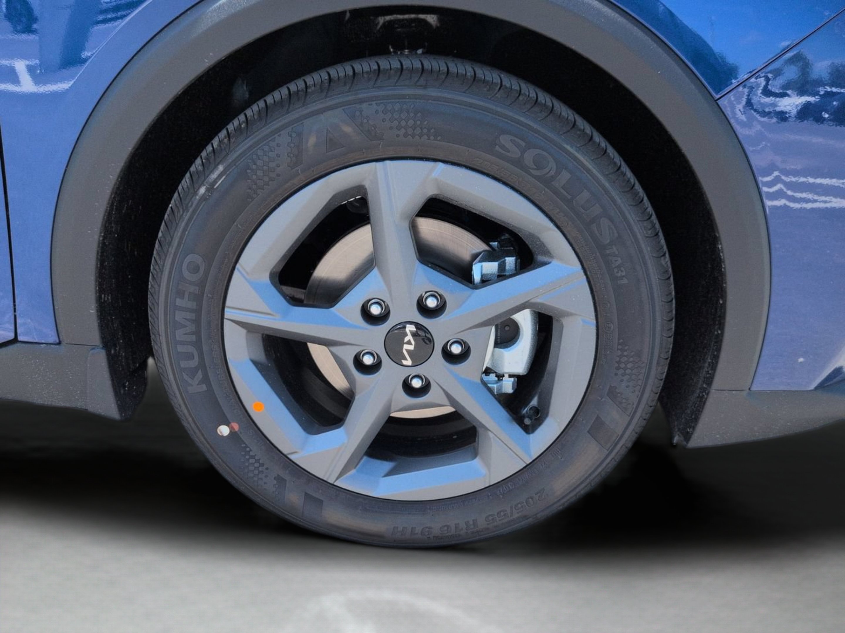 New 2026 Deep Sea Blue Kia LXS image 39