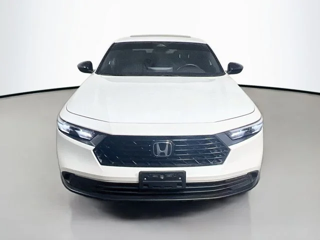 Used 2024 Platinum White Pearl Honda Sport image 2