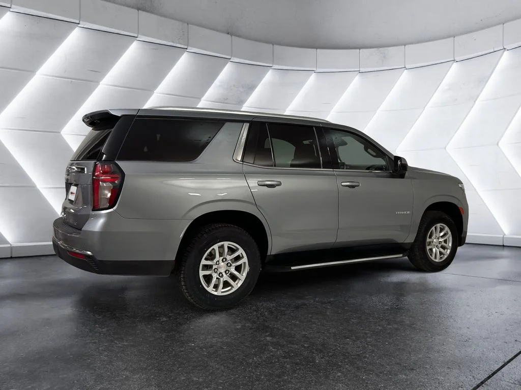 Used 2024 Gray Chevrolet LT image 4