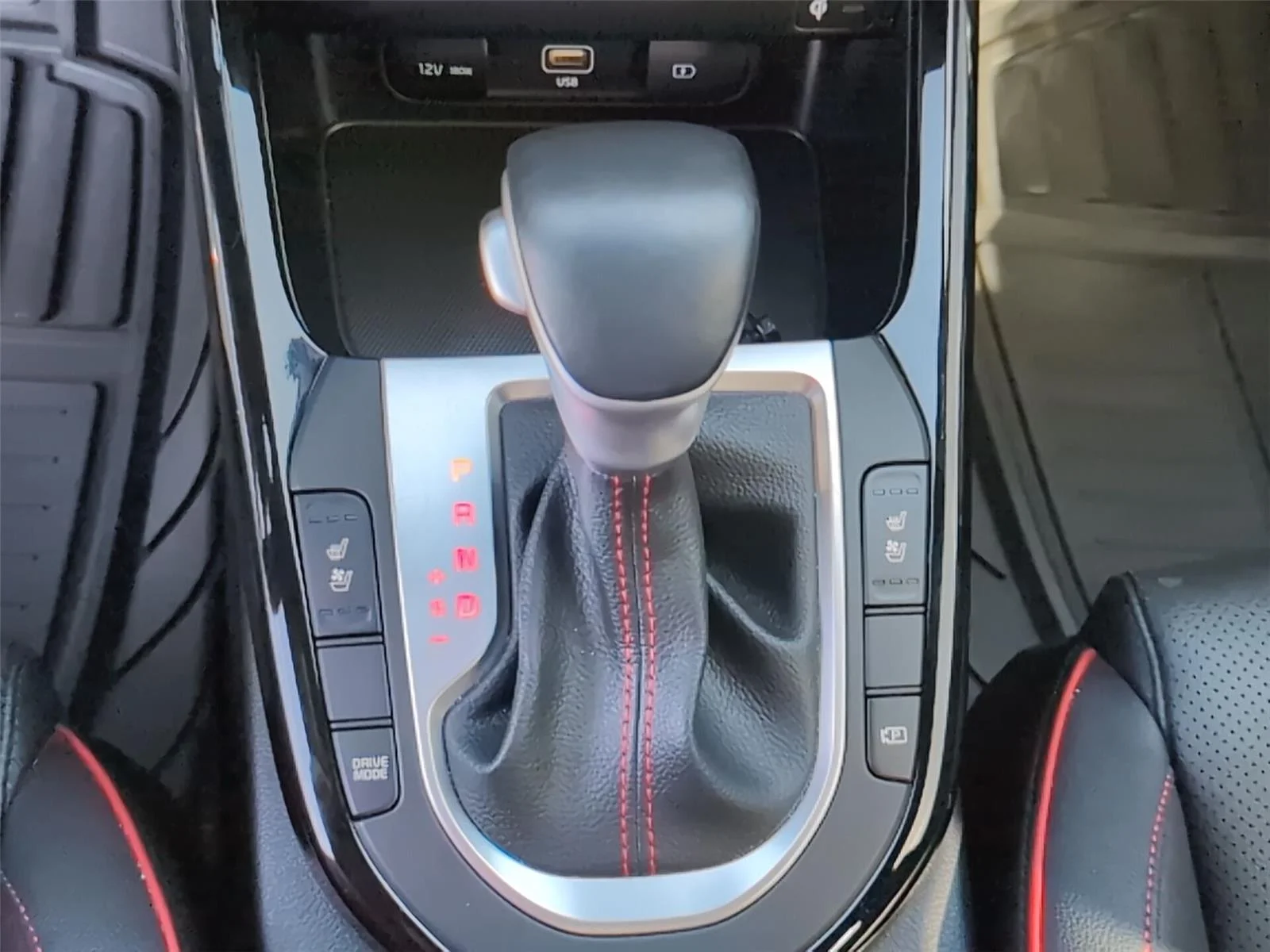 Used 2024 Aurora Black Pearl Kia GT image 25
