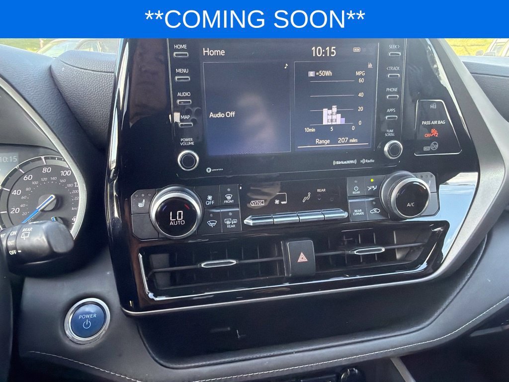 Used 2021 White Toyota XLE image 15