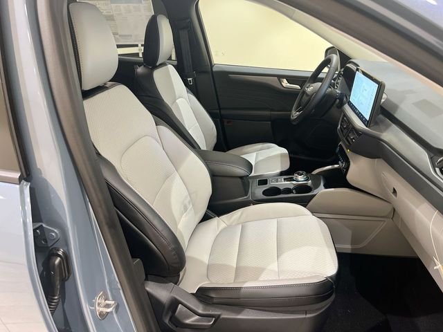 Used 2024 Blue Ford Base image 17