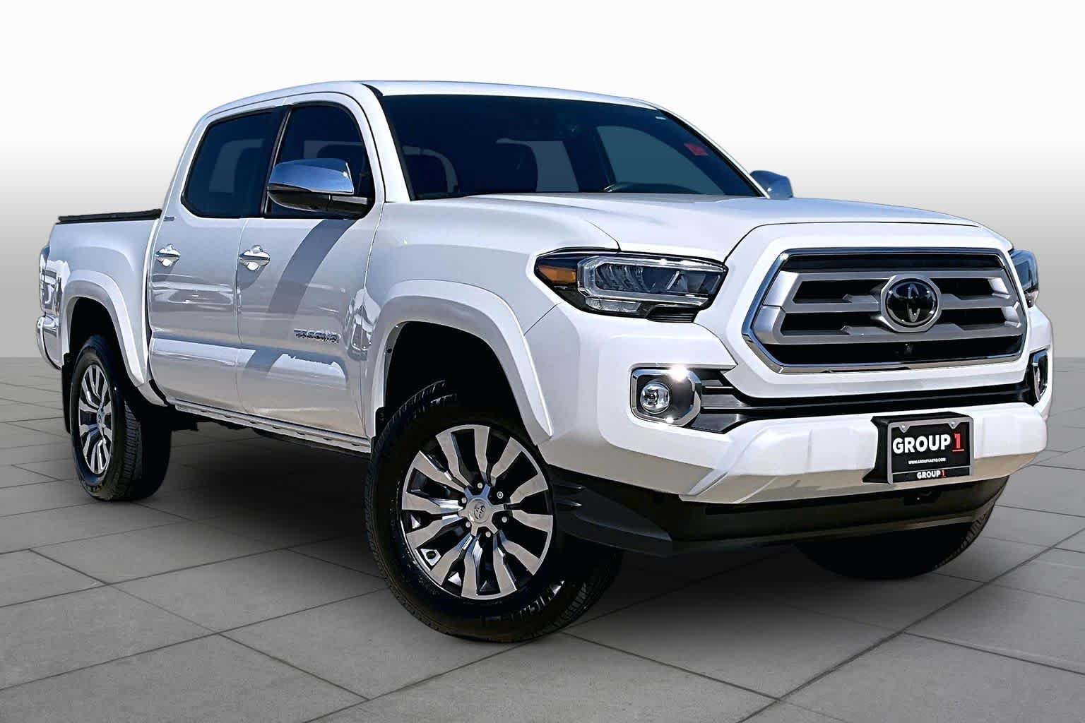 Used 2023 Wind Chill Pearl Toyota Limited image 3