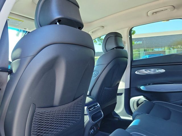 2024 GENESIS GV70 Standard - Photo 14