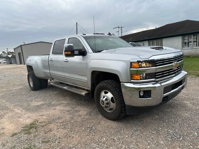 Used 2019 Silver Chevrolet LTZ image 2