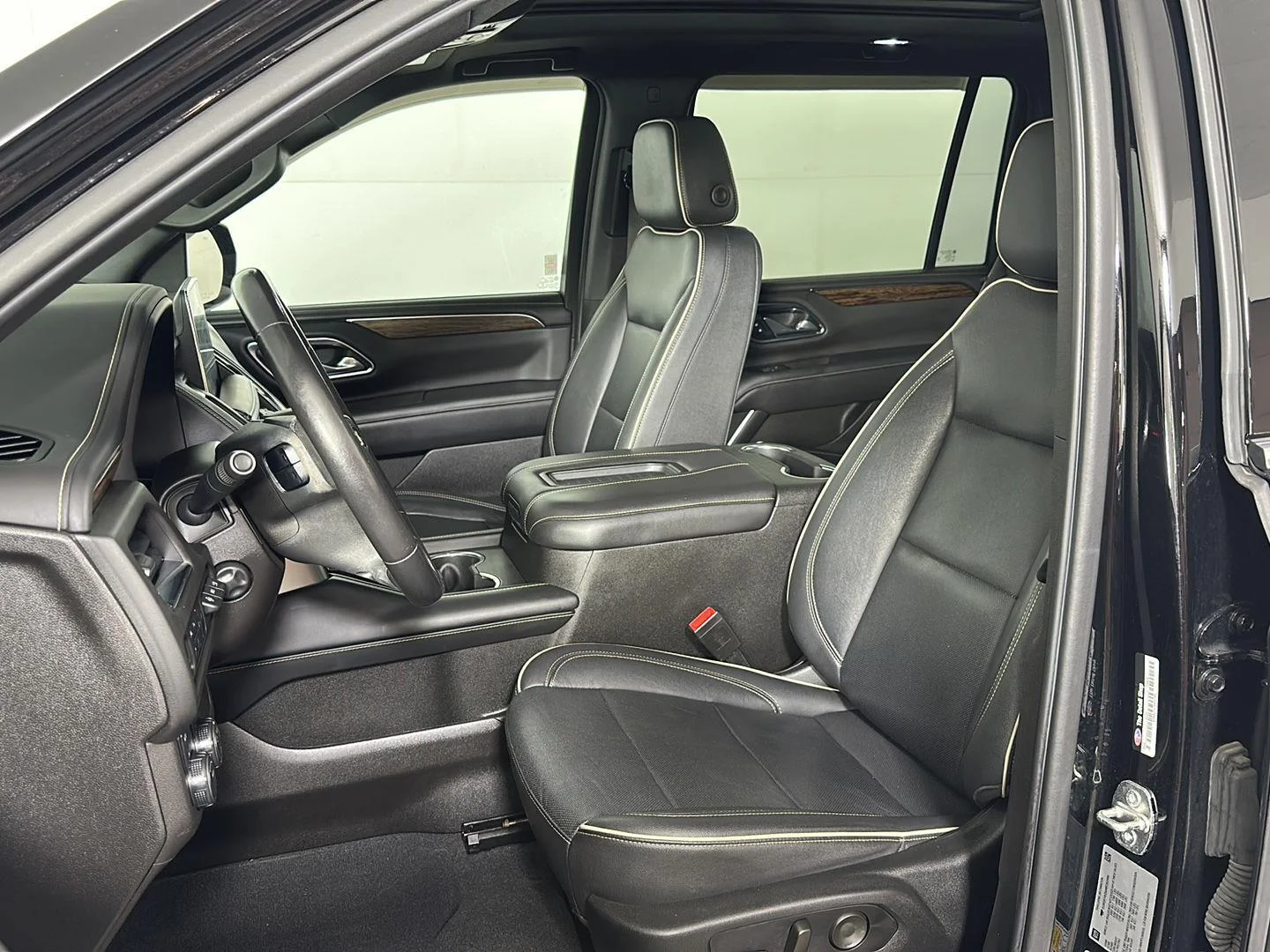 Used 2021 Black Chevrolet Premier image 18