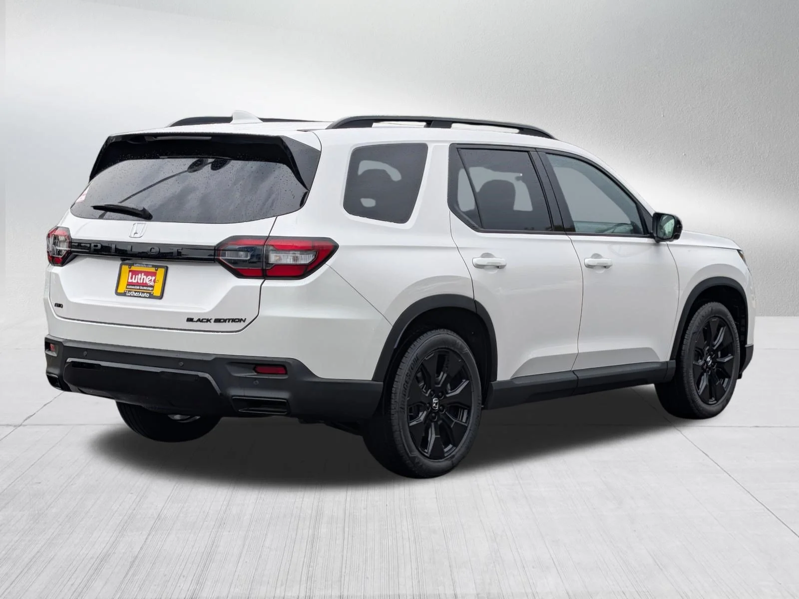 2026 Honda Pilot Black Edition - Photo 7
