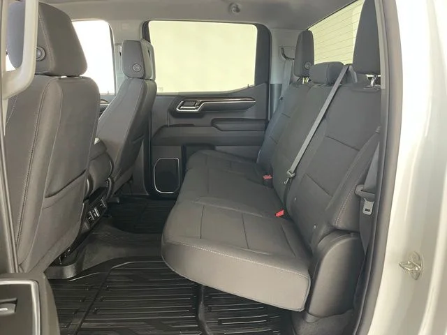 Used 2023 White GMC SLE image 44