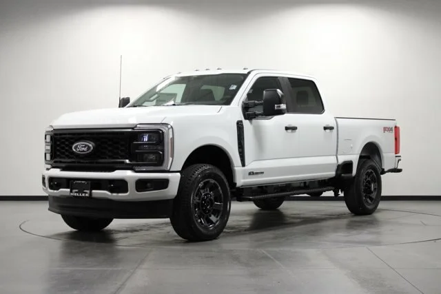 New 2026 Oxford White Ford F-350® XL image 30