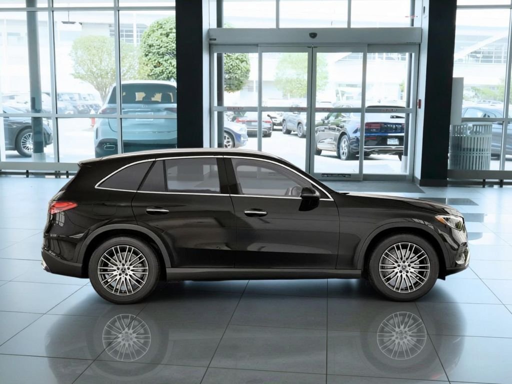 New 2026 Black Mercedes-Benz GLC 300 image 2