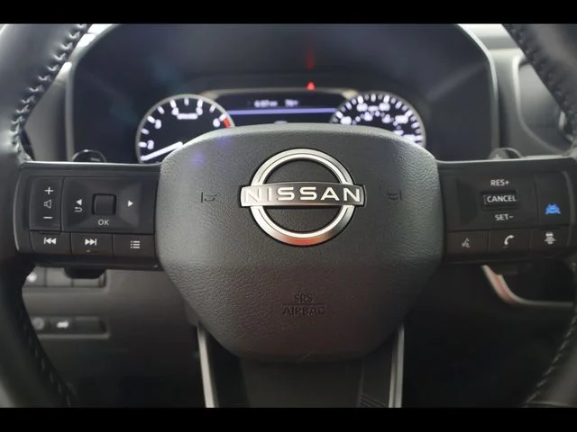 Used 2025 Beige/tan Nissan SV image 18