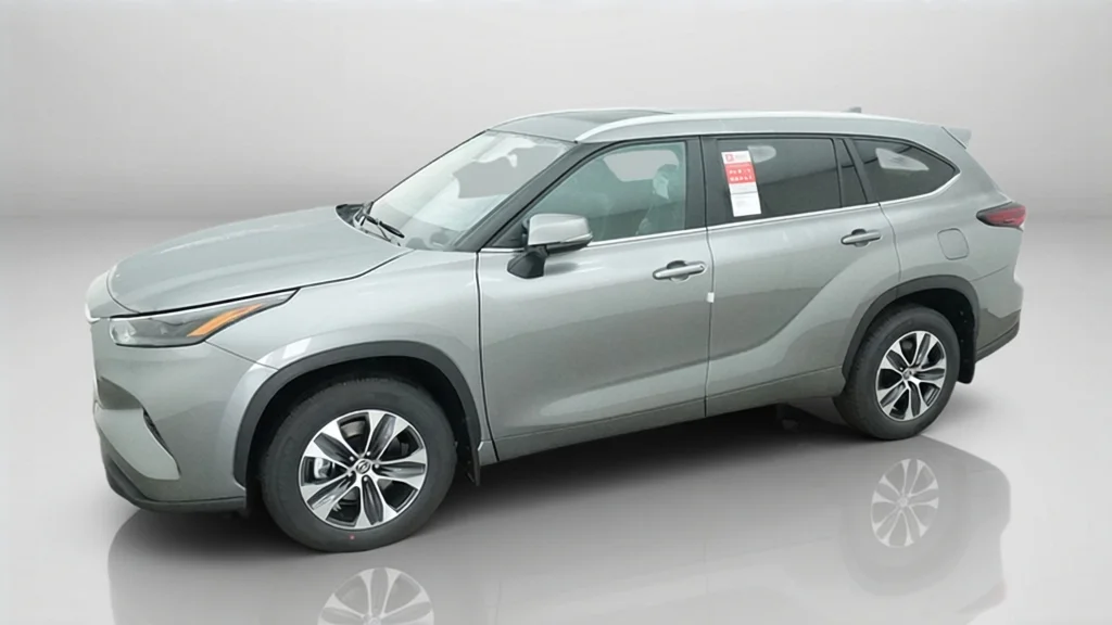 New 2026 Heavy Metal Toyota XLE image 3