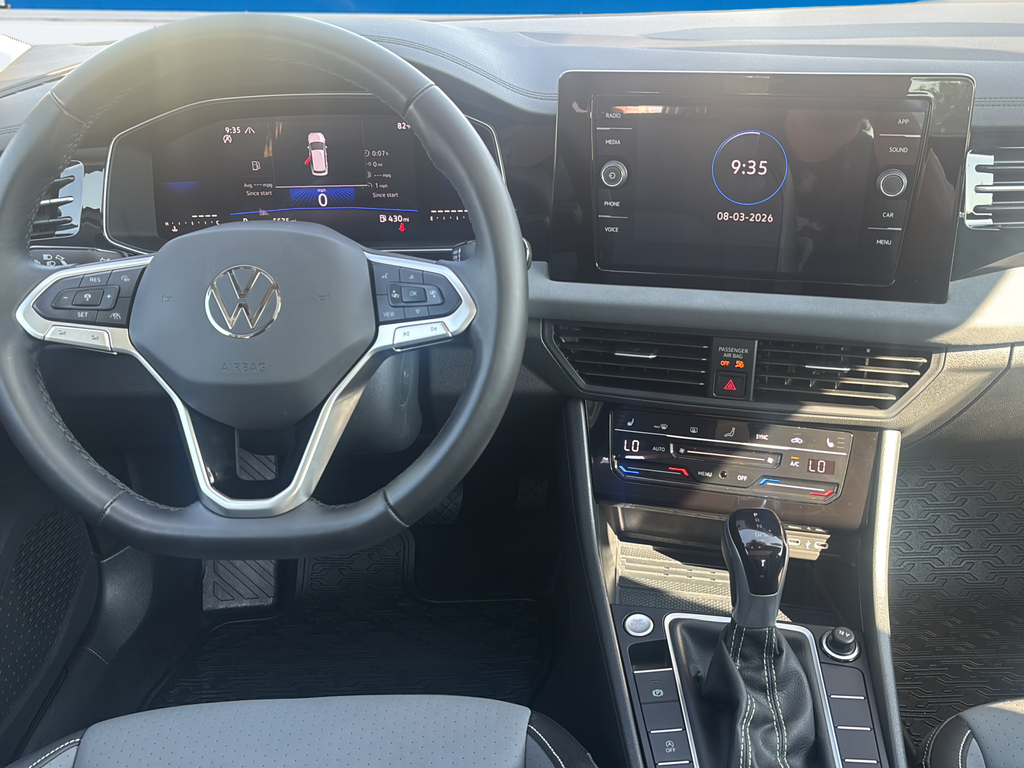 Certified Used 2025 White Volkswagen 1.5T SE image 16