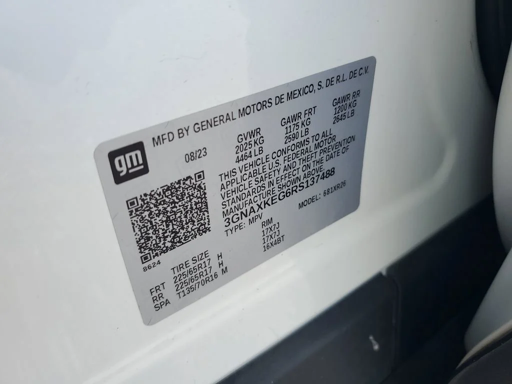 Used 2024 Summit White Chevrolet LT image 27