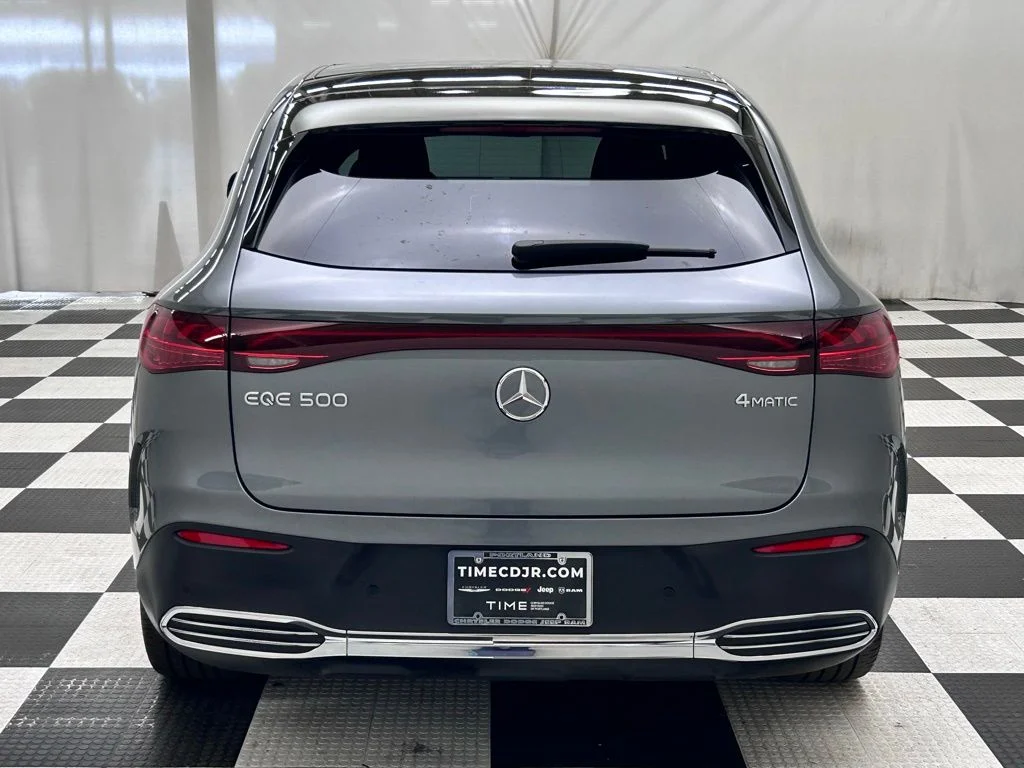 Used 2023 Gray Mercedes-Benz 500 SUV image 6