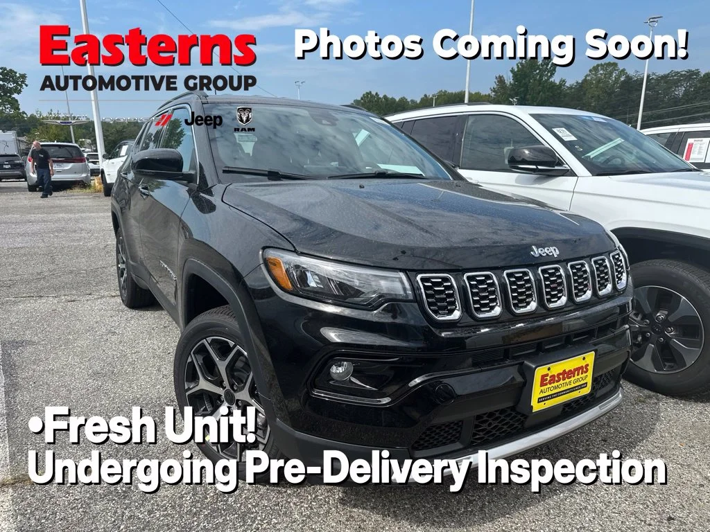 New 2026 Diamond Black Crystal Pearl-Coat Exterior Paint Jeep Limited image 1