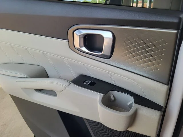 Certified Used 2023 White Kia SX image 17
