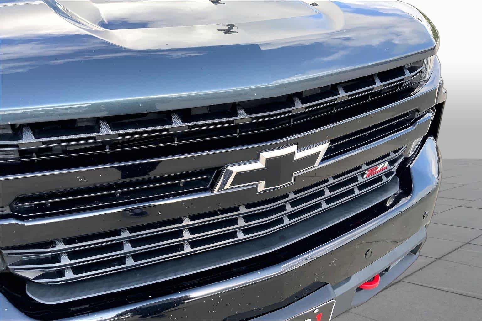 Used 2020 Shadow Gray Metallic Chevrolet LT Trail Boss image 29