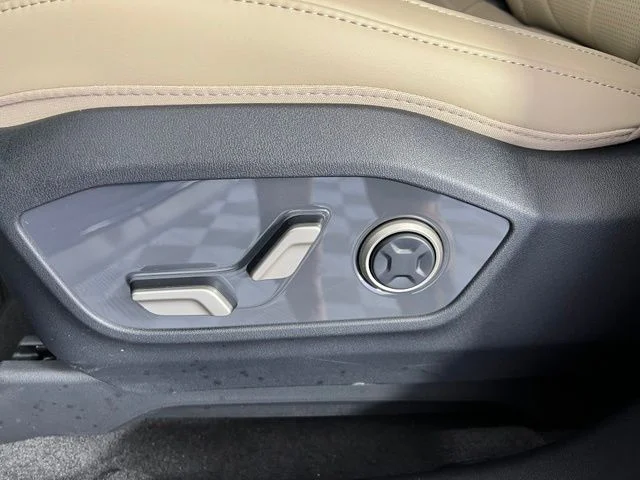 New 2027 Black Kia EX image 20