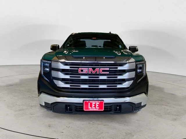 New 2026  GMC SLE image 9