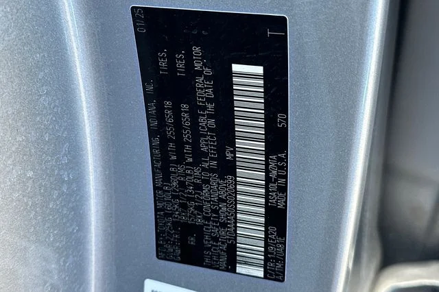 Certified Used 2025 Silver Toyota XLE image 36