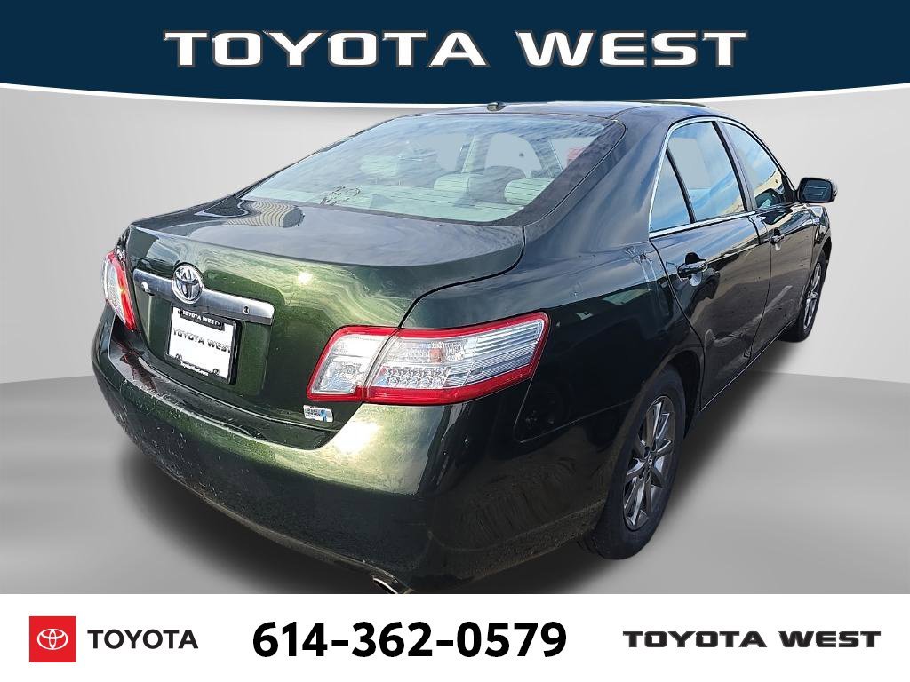 Used 2011 Green Toyota Base image 8