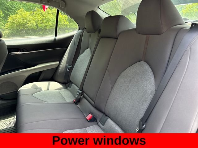 Used 2018 Gray Toyota LE image 22