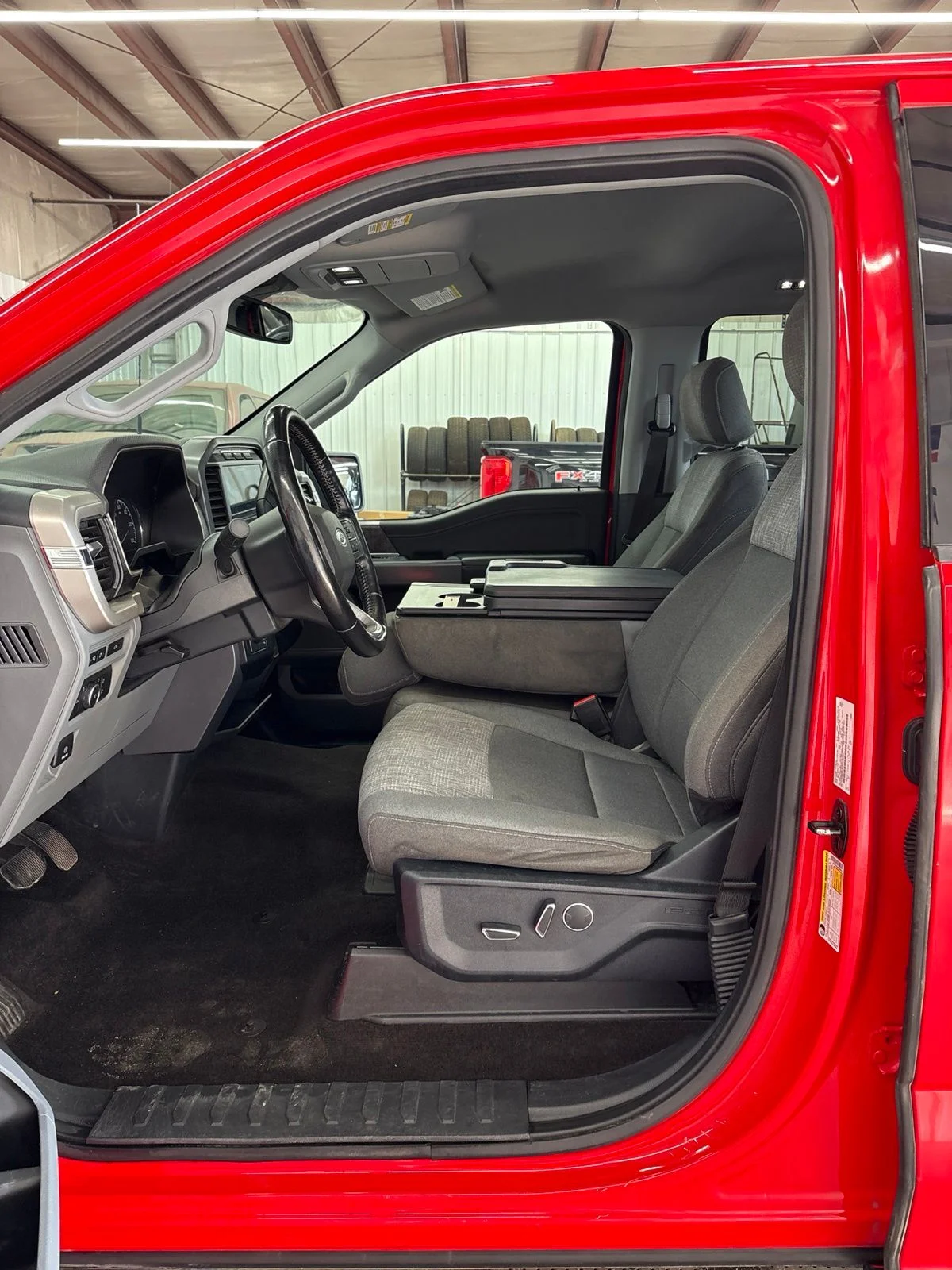 Used 2021 Red Ford XLT image 9