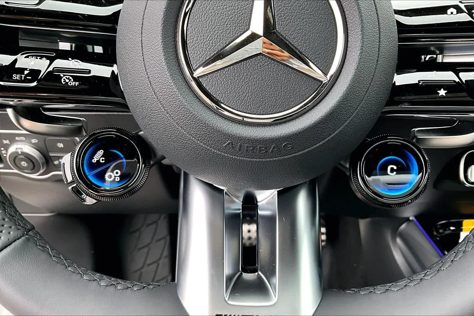 New 2026 Polar White Mercedes-Benz AMG® GLA 35 image 20
