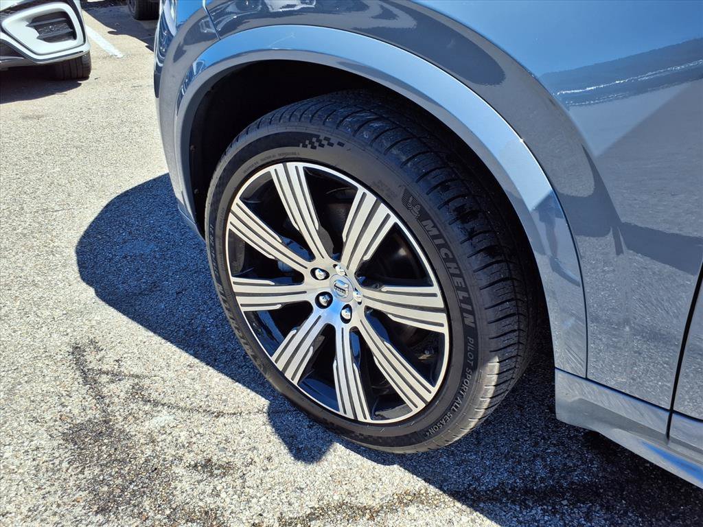 Used 2020 Thunder Grey Metallic Volvo Inscription image 9